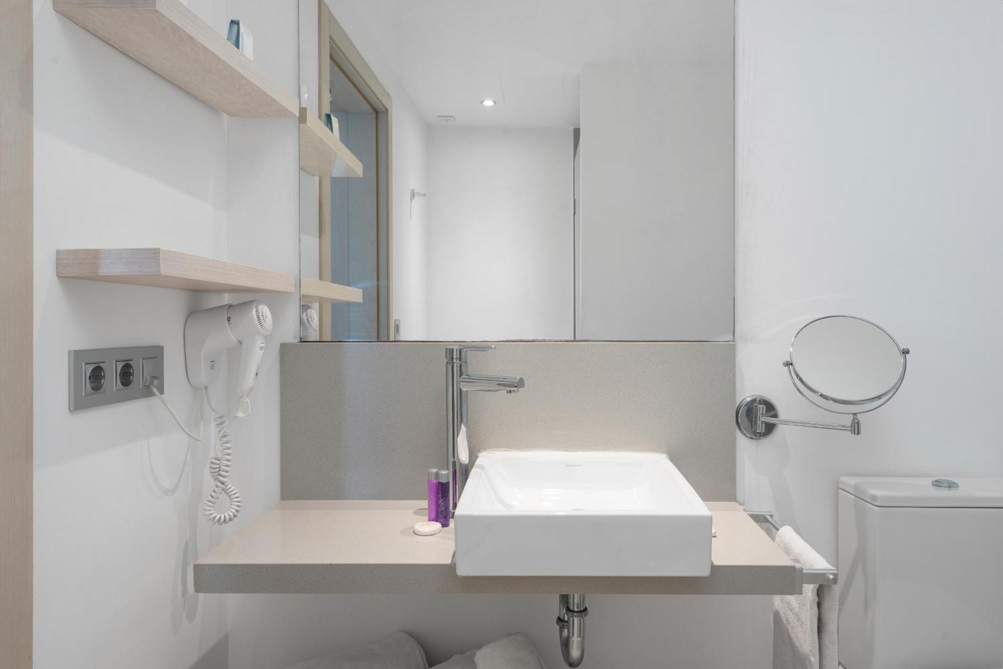Llaut Boutique (adults Only) 4*