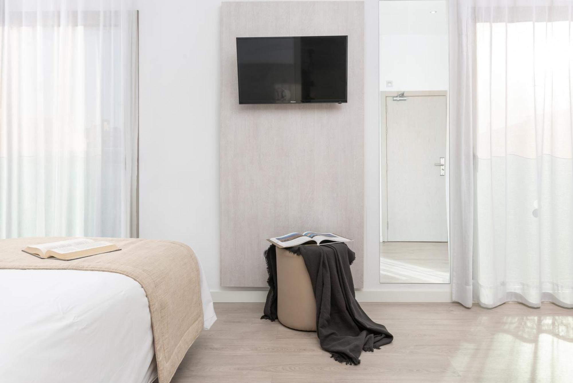 Llaut Boutique Hotel 4*